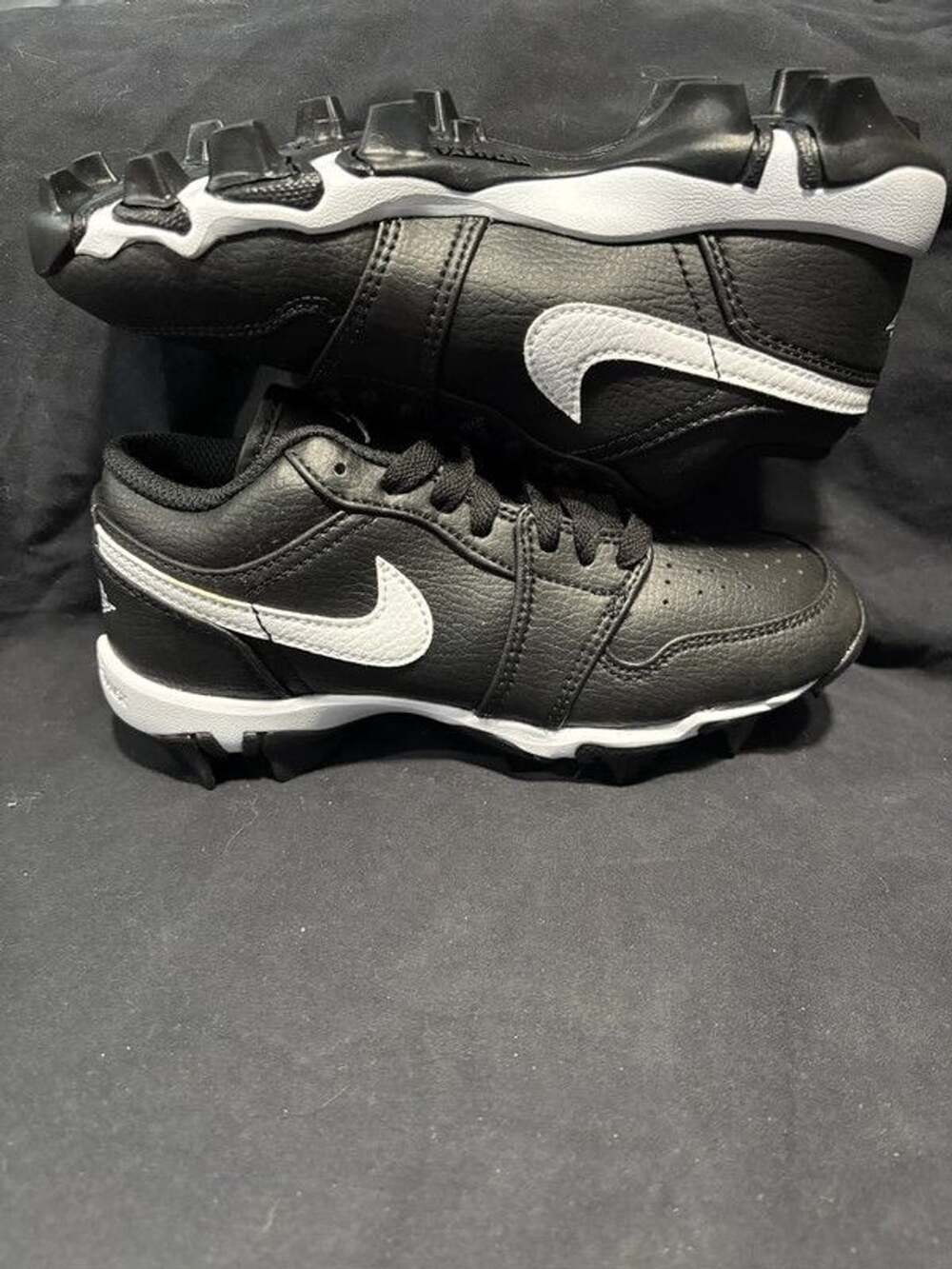Jordan 1 cleats 2y